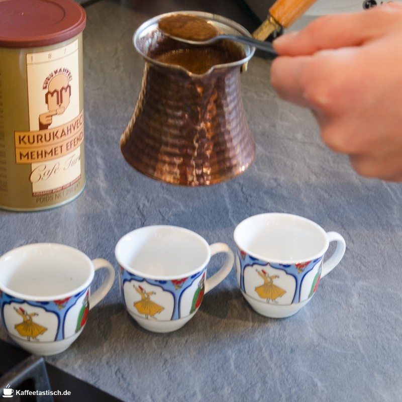 Anleitung türkischer kaffee zubereitung schaum verteilen Anleitung türkischer mokka zubereitung schaum verteilen